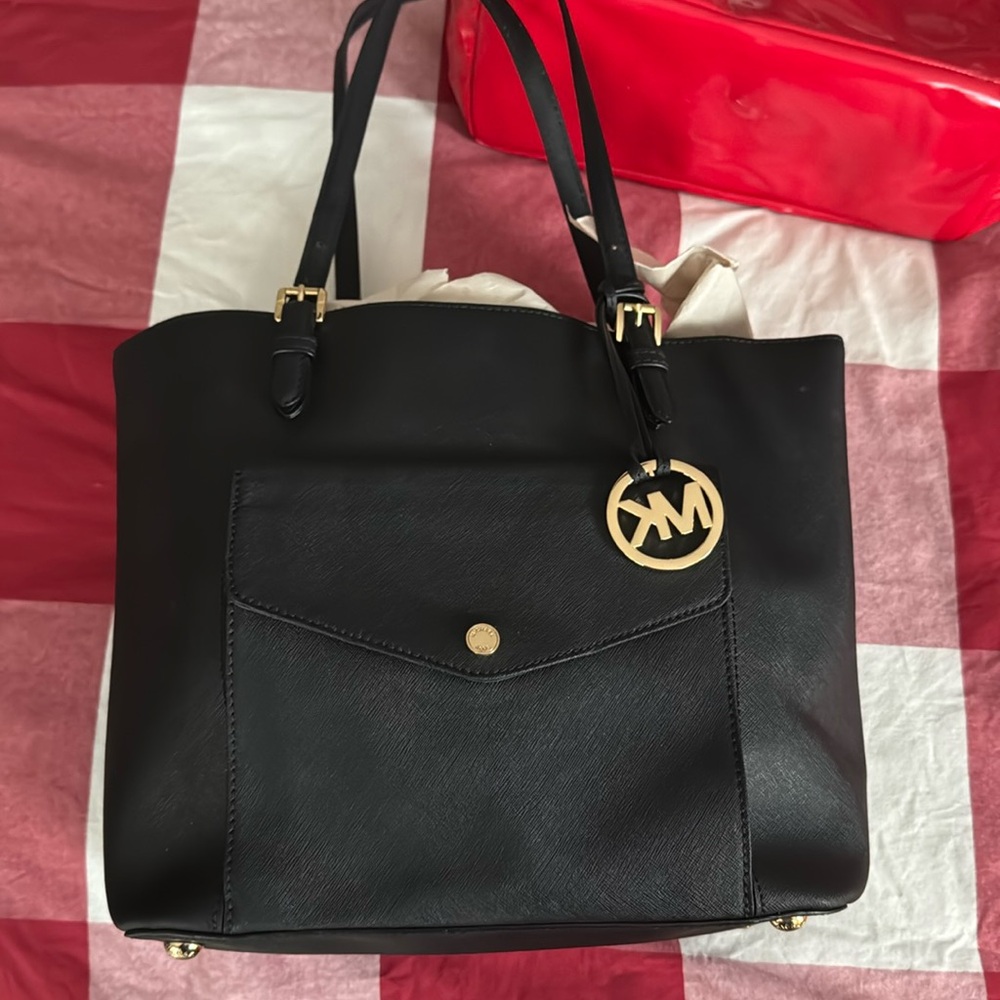 Michael Kors black leather shoulder bag
